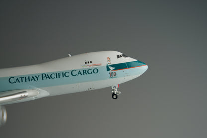 1:400 YY Wings CATHAY PACIFIC CARGO BOEING B747-8F Aircraft Diecast Plane Model
