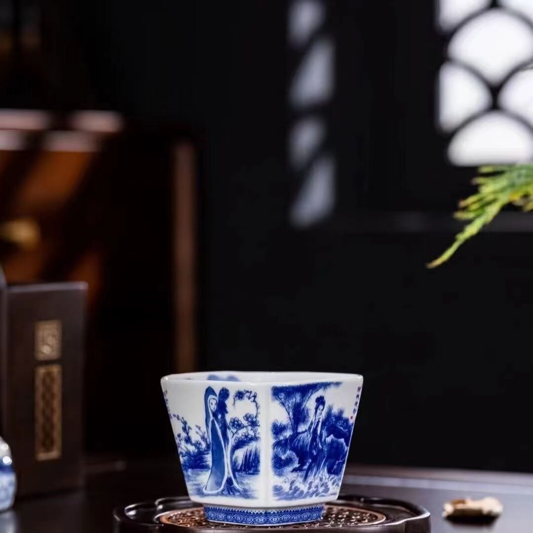 chinese jingdezhen porcelain blue and white square tea cup：four beauty