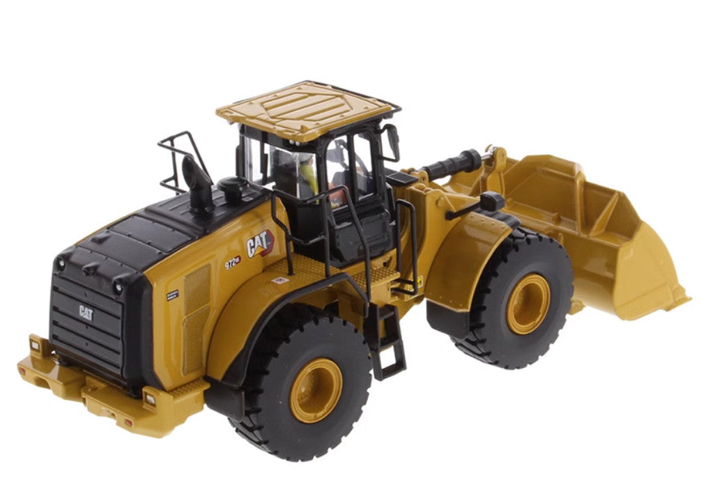 1:50 DM 972 XE Wheel Loader Construction Machine Equipment Diecast Model