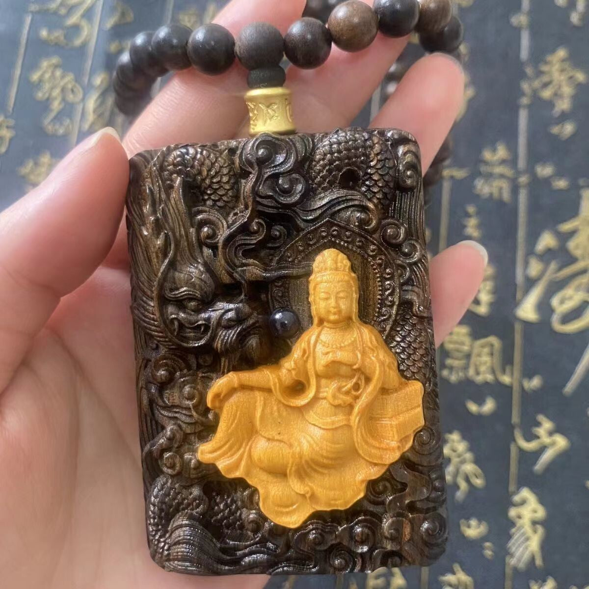 8mm*108 Natural Agarwood Prayer Beads Necklace Kwan-yin Buddha Statue Pandent