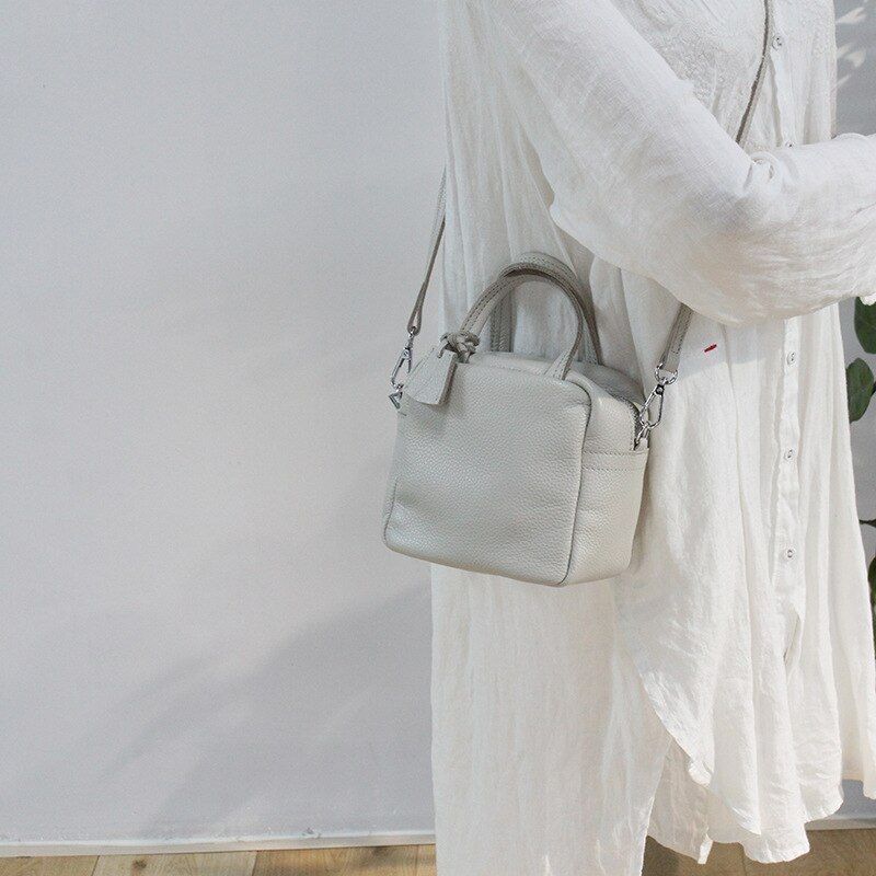 Genuine Leather Cowhide Handbag Purse Fashion Large Crossbody Bags 10*17*17 CM