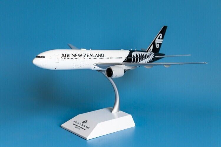 1:200 32CM JC WINGS AIR NEW ZEALAND BOEING 777-200ER Airplane Diecast Model
