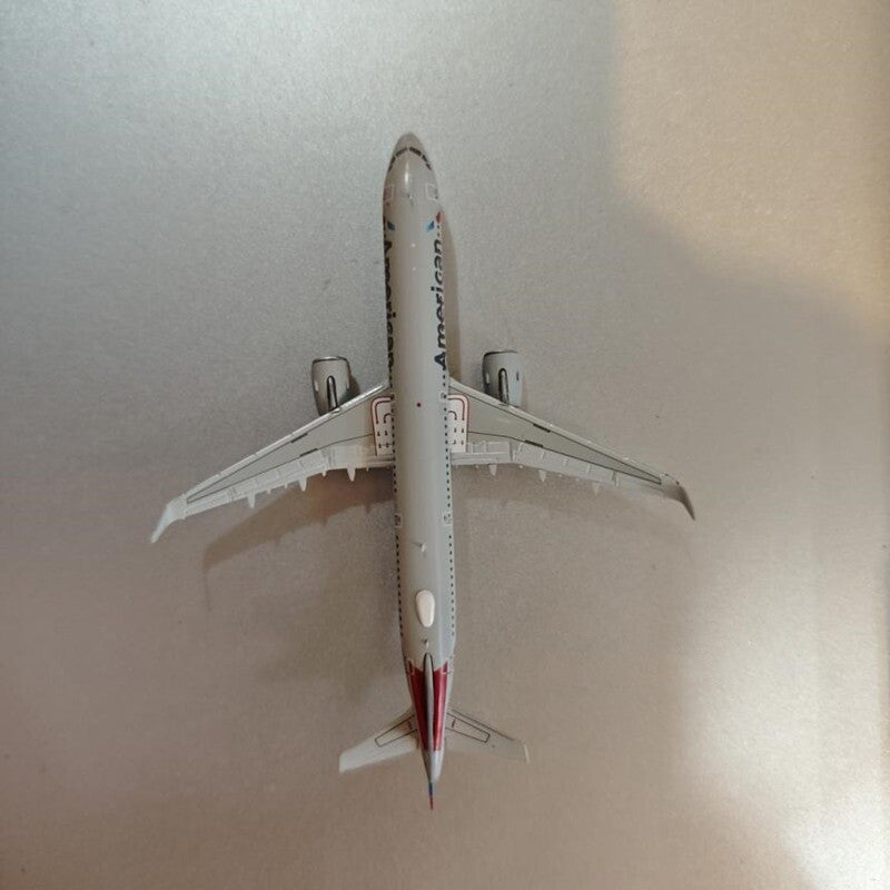 1:400 GeminiJets American Airlines Airbus A321neo N413AN Diecast Aircraft Model