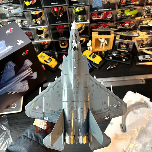 1: 72 Chinese J-35 stealth fighter model wing foldable alloy