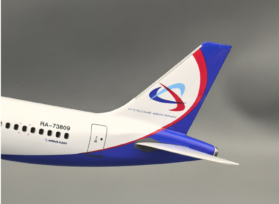 1:80 47CM URAL AIRLINES AIRBUS A320neo Plane Landing Gear Resin Aircraft Model