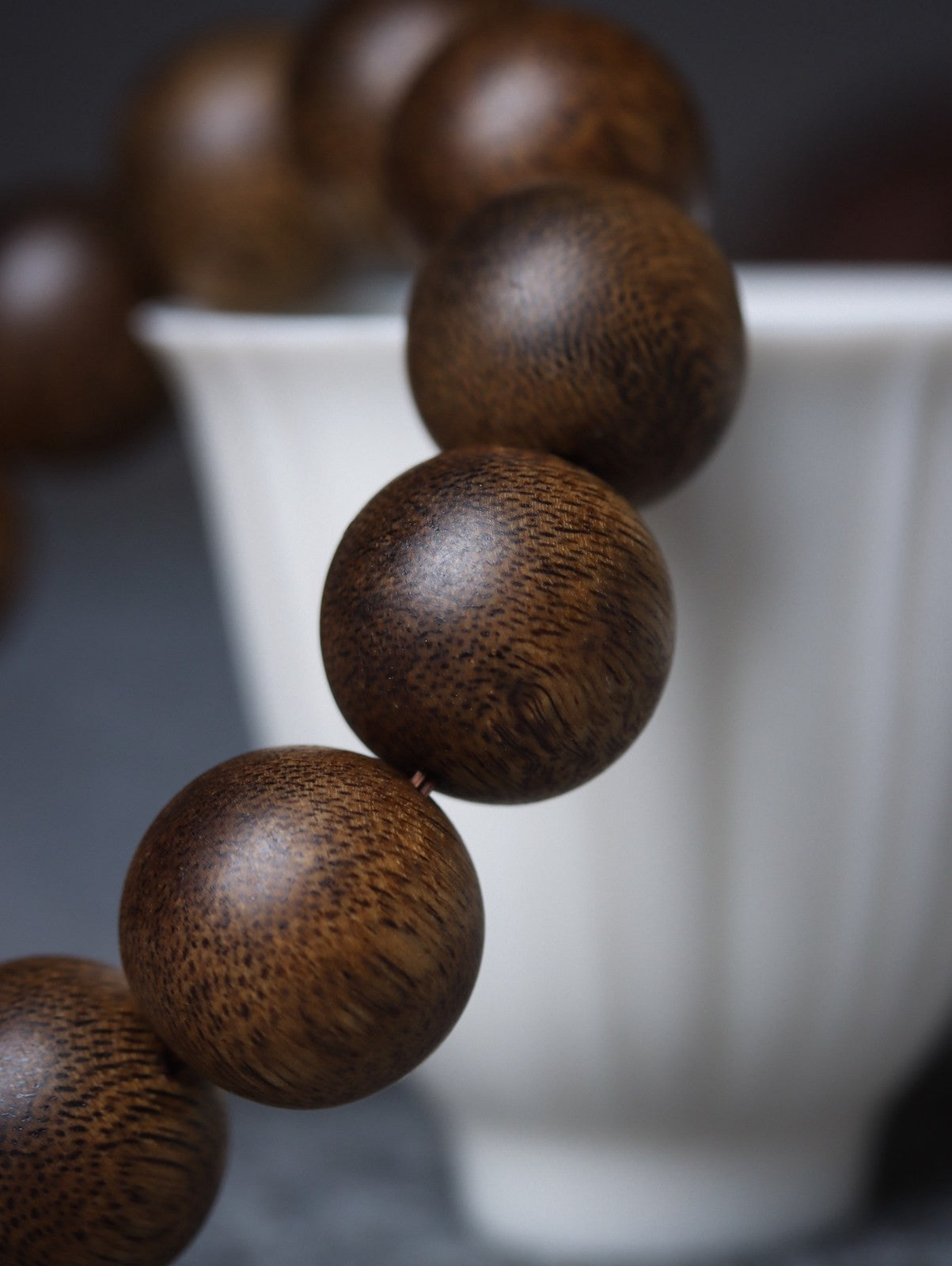 18mm Chinese Natural Eaglewood Handmade Exquisite Bracelets 31049