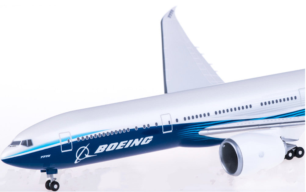 1:200 35CM Hogan BOEING 777-8X Passenger Airplane ABS Plastic Aircraft Model