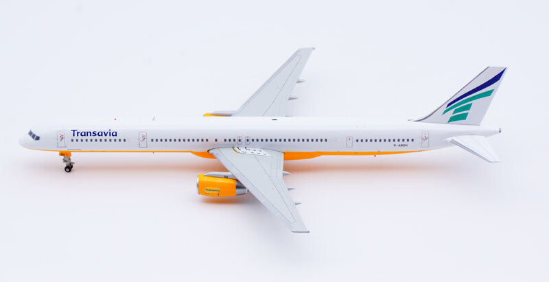 1:200 JC Wings Transavia BOEING B757-300 Passenger Plane Diecast Aircraft Model