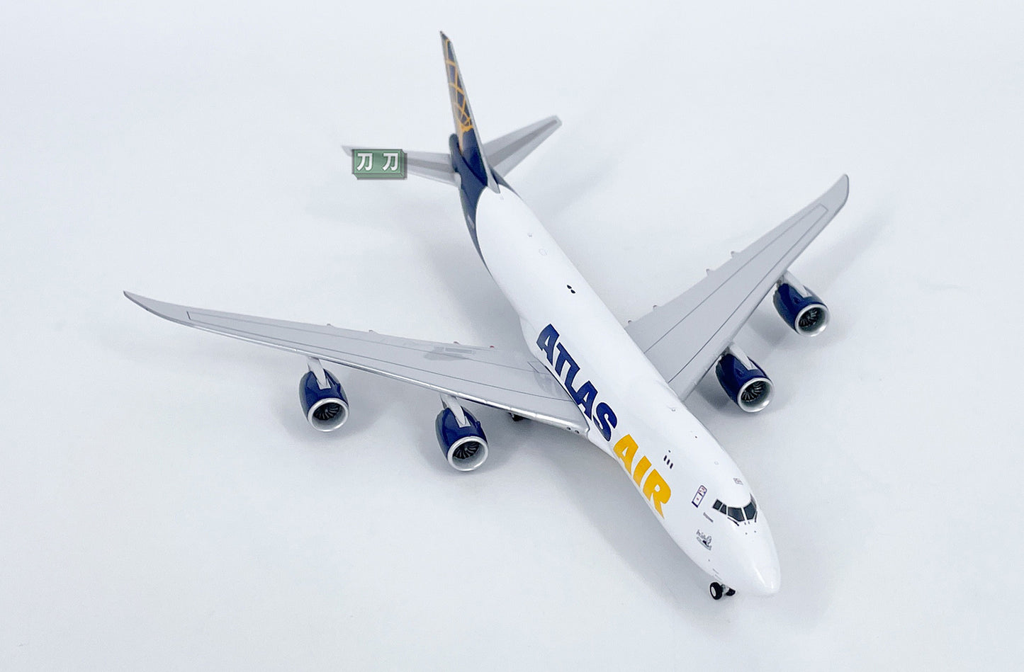 1:400 NG Models Air Travel A320neo Passenger Airplane Diecast Aircraft Model