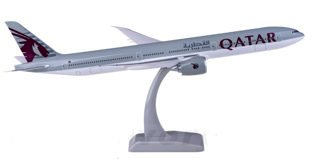1:200 38CM Hogan QATAR BOEING 777-9X Passenger Plane ABS Plastic Aircraft Model