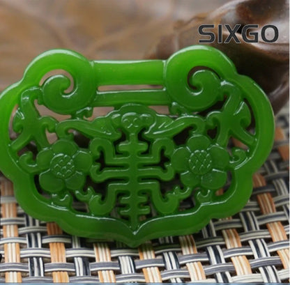 New Green Handmade Carving Longevity and Luck Lock Pendant Jade Necklace