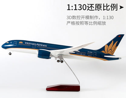 1:130 43CM Vietnam Airlines BOEING 787 Plane Landing Gear Resin Aircraft Model