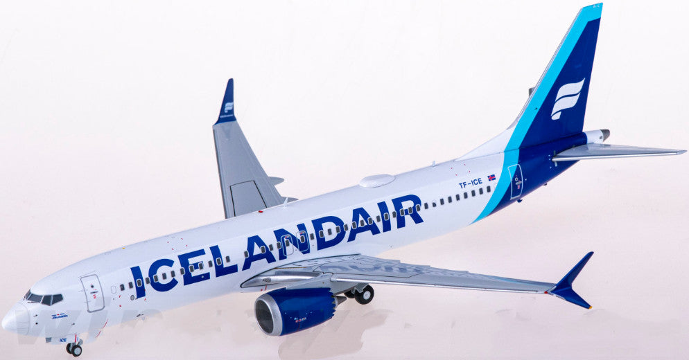 1:200 Geminijets Icelandair B737 MAX 8 TF-ICE Passenger Airplane Diecast Model