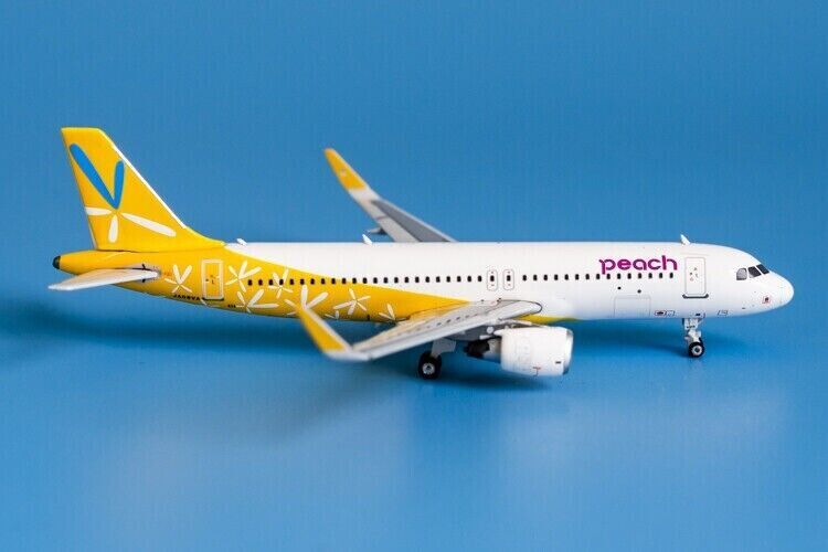1:400 Phoenix Peach Aviation AIRBUS A320 Passenger Airplane Diecast Plane Model