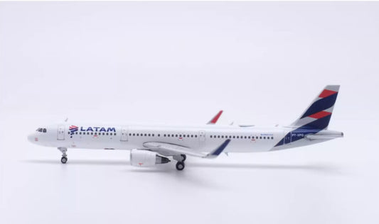 1:400 Phoenix LATAM Airbus A321 PT-XPQ Airplane Diecast Aircraft Plane Model