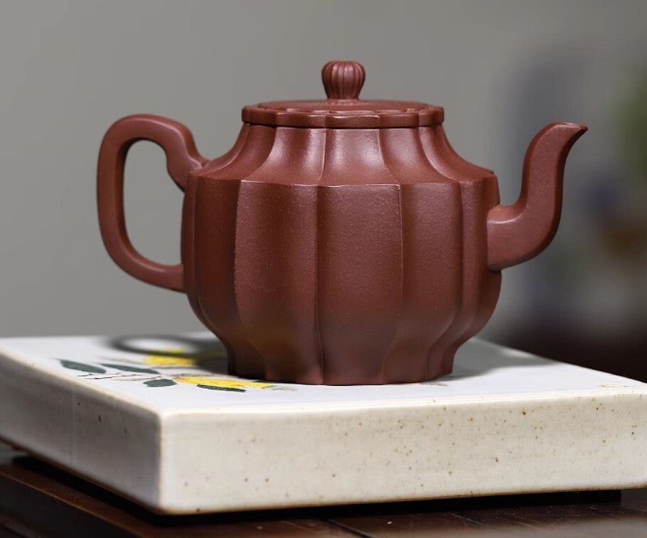 300cc chinese Yixing Handmade Zisha teapot qingshuini LingHua Gongfu Hu Tea Pot