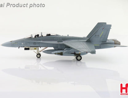 1:72 HM CF-188B Hornet 188902, 425 Sqn., CAF 2004 Fighter Diecast Aircraft Model
