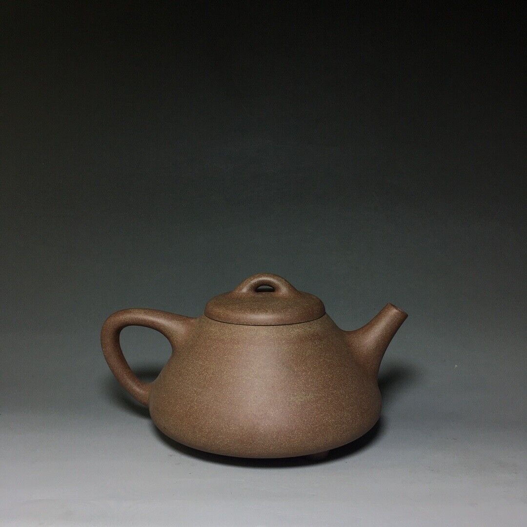 Chinese Yixing Zisha Clay Handmade Exquisite Teapot （石瓢 底款：如图）