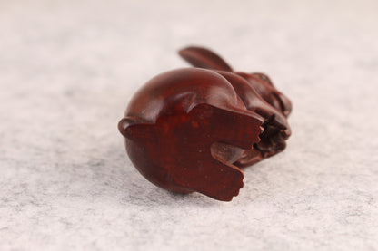 MINI chinese boxwood handmade carving rabbit statue netsuke collectable tea pet