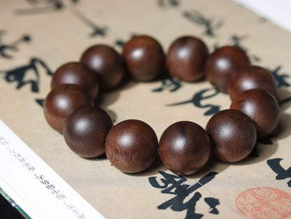 18mm Chinese Natural Eaglewood Handmade Exquisite Bracelets 31308
