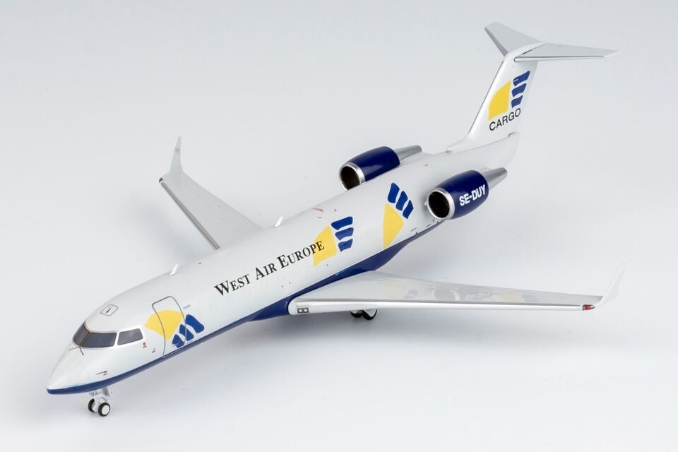 1:200 NG Model West Air Europe Bombardier CRJ200 Passenger Plane Diecast Model