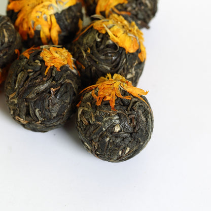 GOARTEA 2017 Year Calendula Officinalis Yunnan Puer Tea Pu'er Puerh Tea Raw Ball-