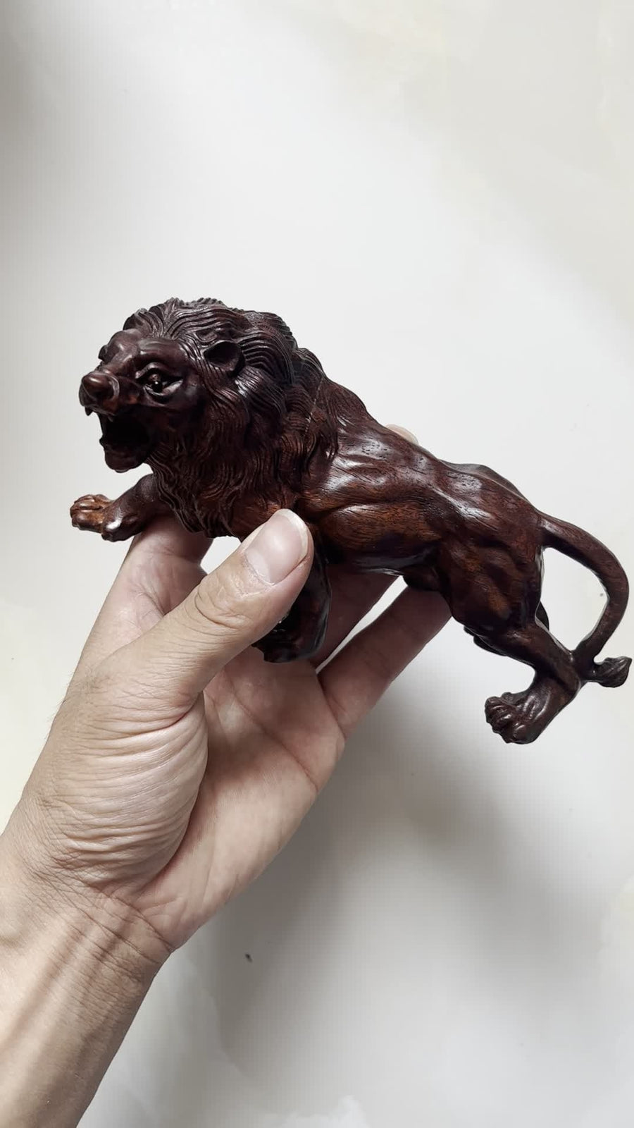 Natural Rosewood Carved Lion Statue Animal Sculpture Decor