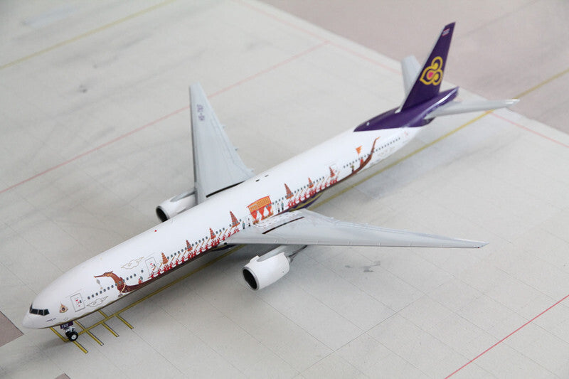 GeminiJets Thai International Airways For Boeing B777-300 HS-TKF 1/200 PLANE