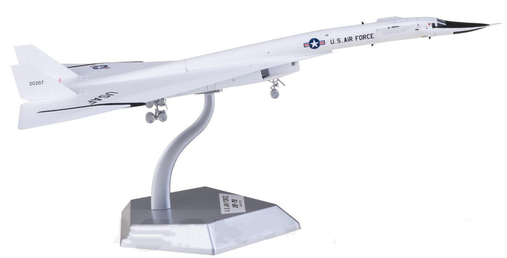 1:200 SQ Wings USAF North American XB-70 20207 Passenger Airplane Diecast Model