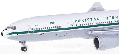 1:200 32CM Hogan PIA PAKISTAN BOEING 777-200 Passenger Plane ABS Plastic Model