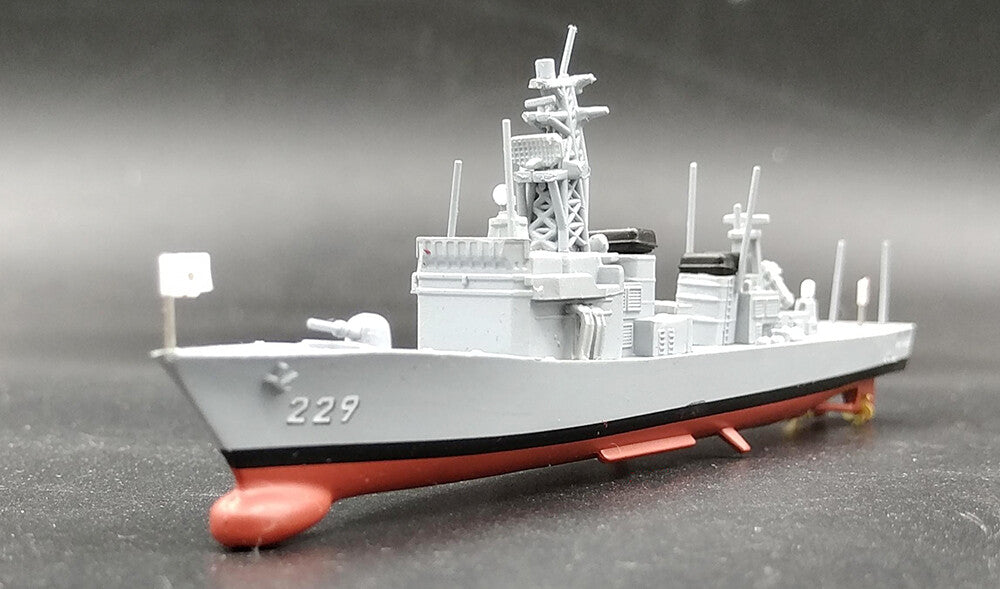 JSDF DE-229 Abukuma-class destroyer escort 1/900 diecast model ship AMER