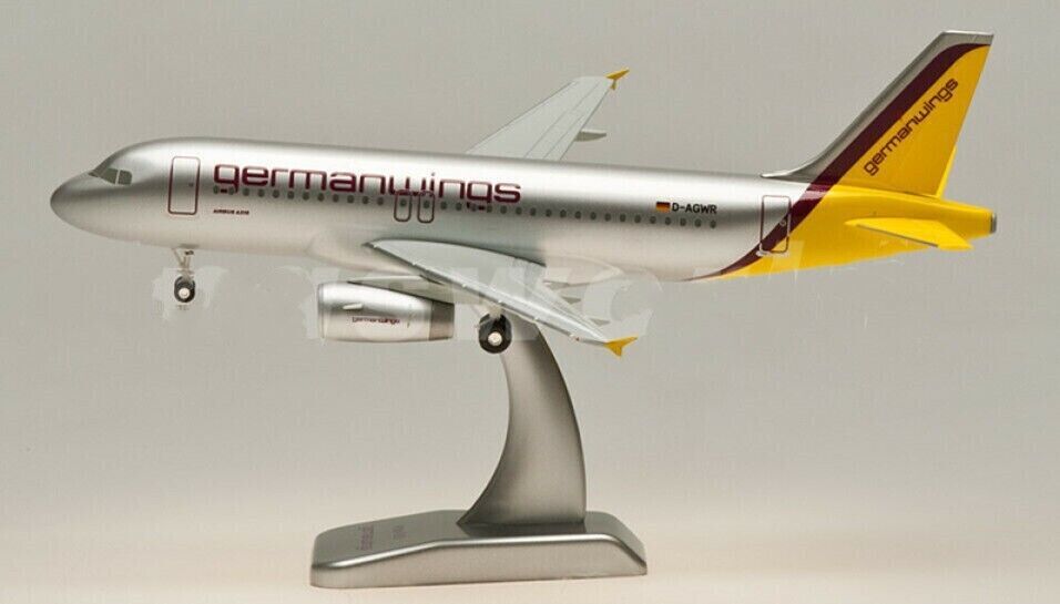 1:200 Hogan Germanwings AIRBUS A319 Passenger Airplane ABS Plastic Plane Model