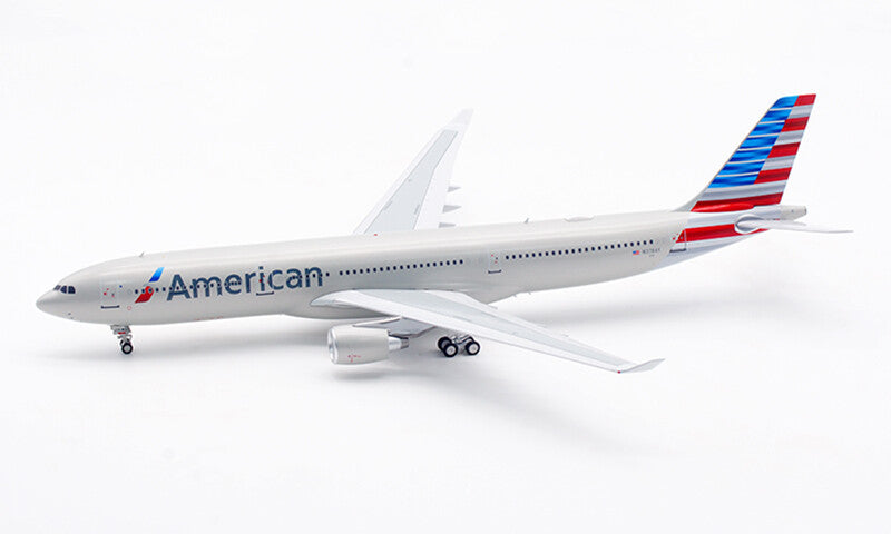 1:200 32CM InFlight American AIRBUS A330-300 Passenger Airplane Diecast Model