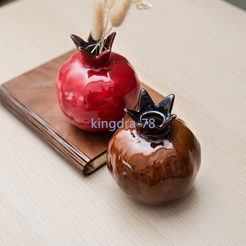 12.7cm Exquisitely Porcelain Handcarved Pomegranate Vase Tea Pet Decoration