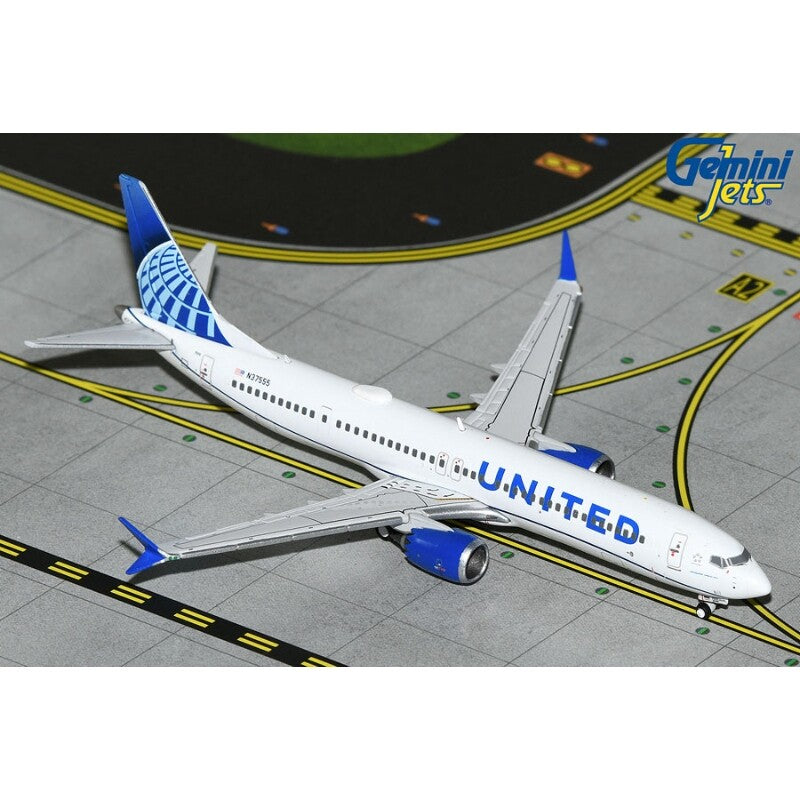 1:400 GeminiJets UNITED BOEING 737 MAX 9 Passenger Airplane Diecast Plane Model