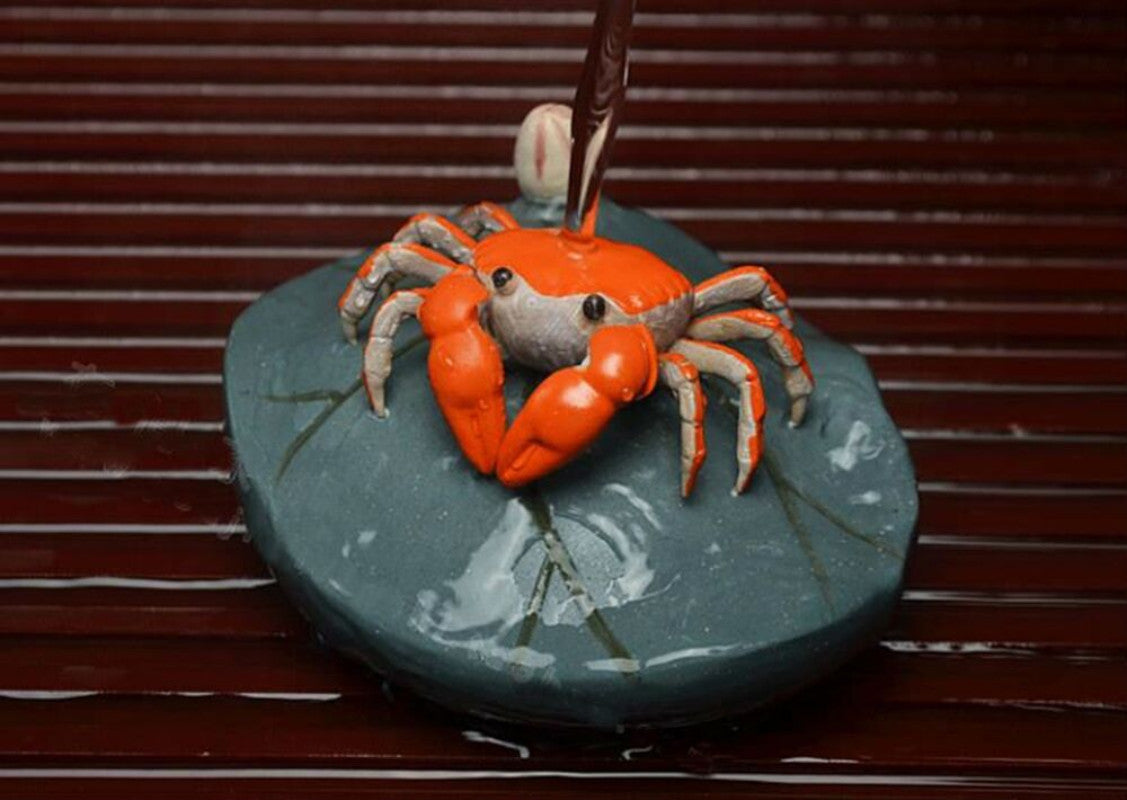 Yixing Handmade Purple Clay Lotus Leaf Discoloration Crab Tea Pet Decorative