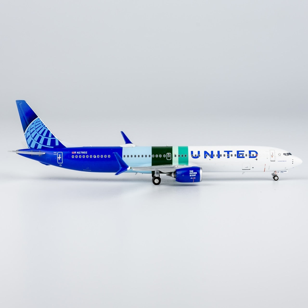 1:400 NGmodels United Airlines Boeing 737 MAX 10 Airplane Diecast Plane Model