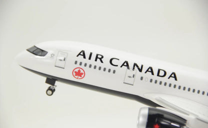 29CM 1:200 Risesoon Air Canada Boeing 787-8 Passenger Aircraft ABS Plastic Model