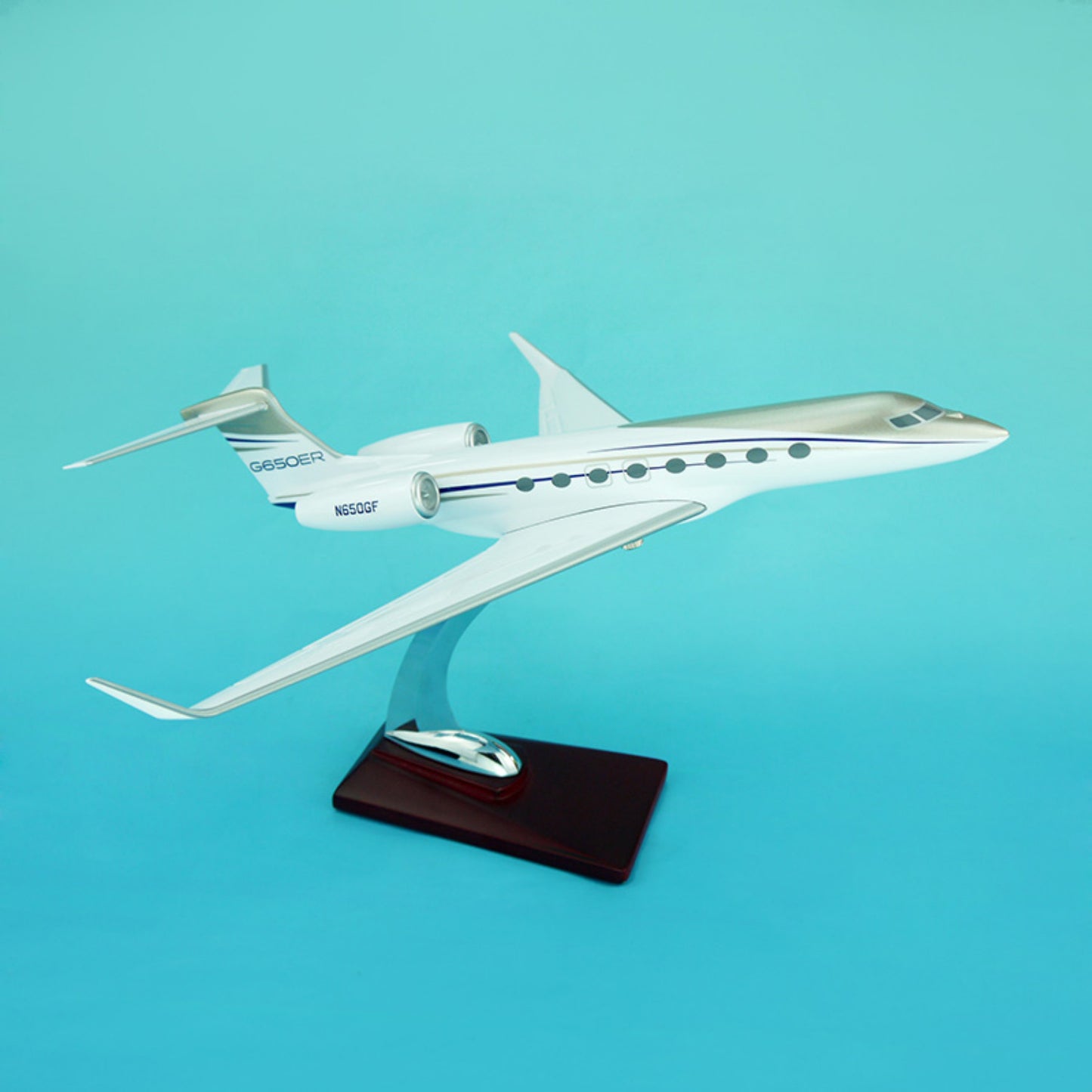 1:100 Gulfstream G650ER Private Jet Model Business Jet Gift Box 32cm/13inches