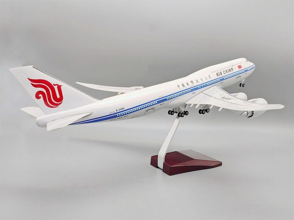 47CM 1:160 AIR CHINA BOEING 747-8 Plane Led Sound-controlled Light Resin Model