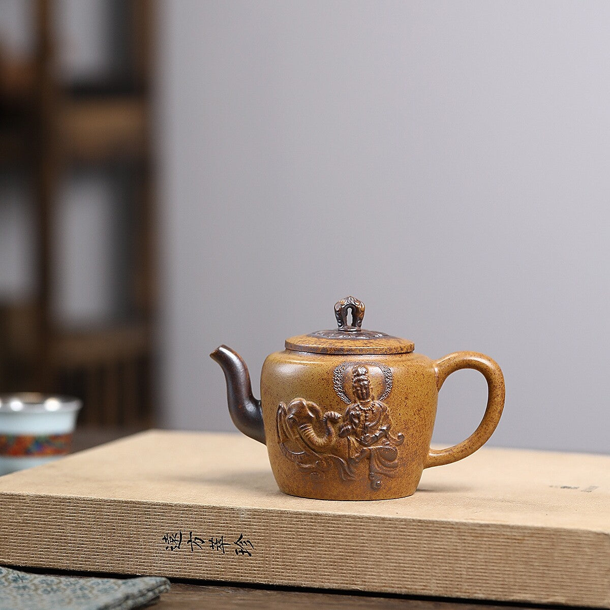 China antique style handmade teapot real yixing zisha duan clay master pot 250ml