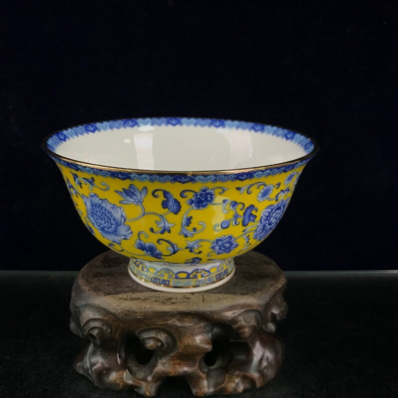 Old Chinese Blue and white porcelain outline in gold flowers pattern bowl Qianlo