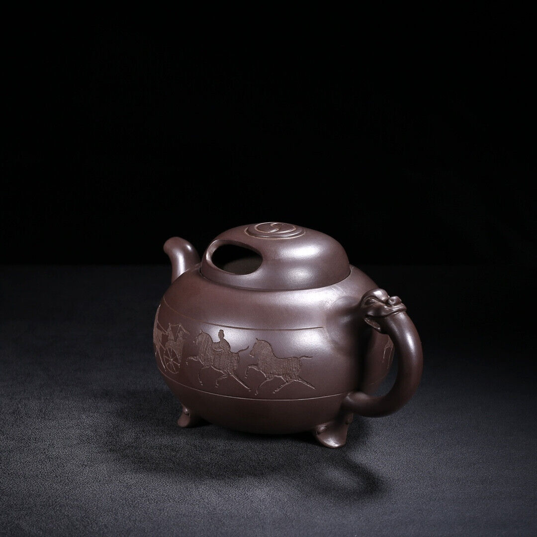 Chinese Yixing Zisha Clay Handmade Exquisite Teapot （牛盖 底款：金鼎商标）