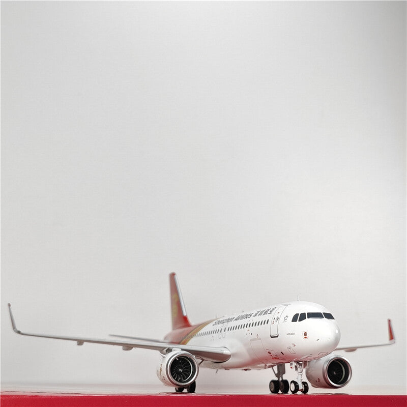 1:200 Aviation Shenzhen Airlines AIRBUS A320NEO Passenger Airplane Diecast Model