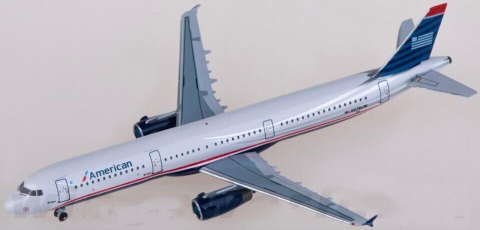 1:400 AeroClassics American AIRBUS A321 Passenger Airplane Diecast Plane Model