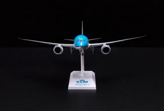 32CM 1:200 Risesoon KLM Boeing 787-9 Passenger Aircraft ABS Plastic Plane Model