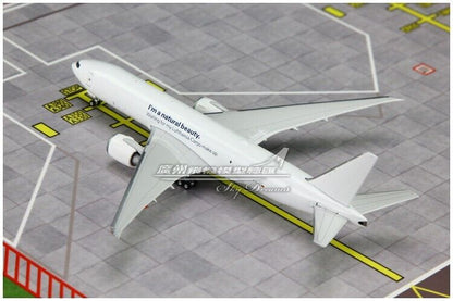 1:400 Phoenix Lufthansa BOEING 777-200F Passenger Aircraft Diecast Plane Model
