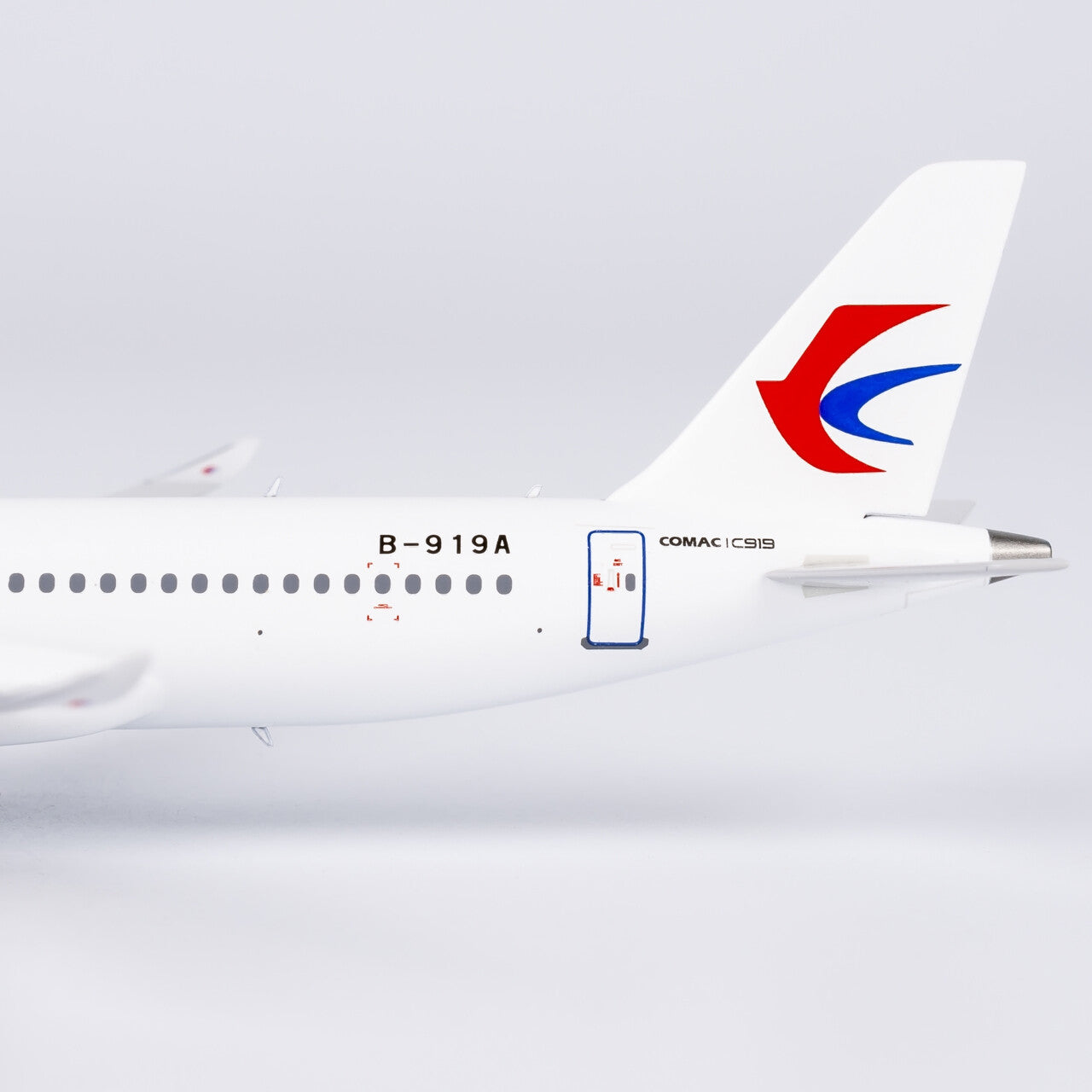 1:400 NGmodels Comac C919 Passenger Airplane Diecast Model