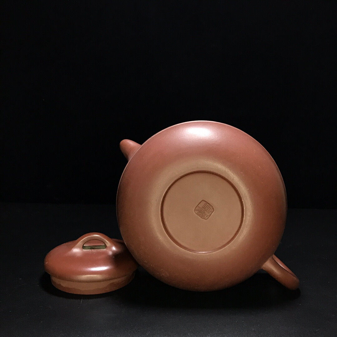 Chinese Yixing Zisha Clay Handmade Exquisite Teapot （线扁 底款：燕亭）