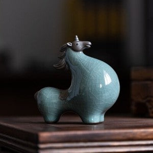 Fortune Ceramic Porcelian Entrance Wine Cabinet Desk Decor Desktop Desk Tea Pet